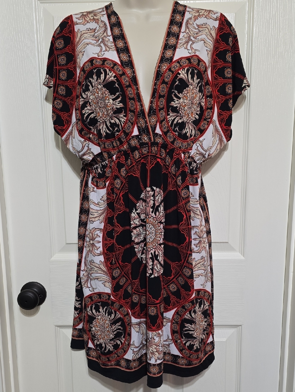 Snap Paisley Print Top in Black, White & Rust